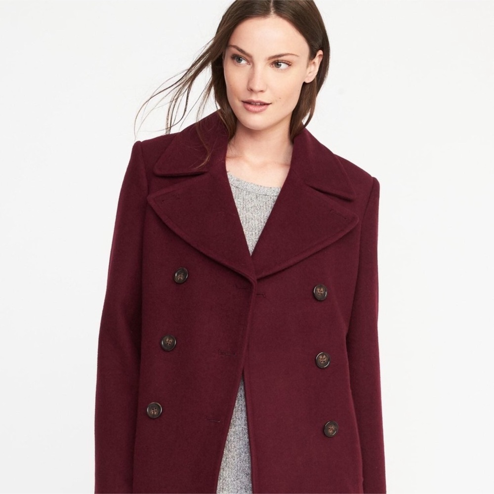 Old Navy Burgundy Peacoat size medium EUC